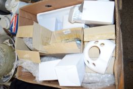 BOX CONTAINING BATHROOM CERAMICS, TOOTHBRUSH HOLDERS ETC