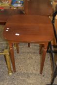 REPRODUCTION MAHOGANY EFFECT SIDE TABLE ON REEDED LEGS, APPROX 54CM SQ