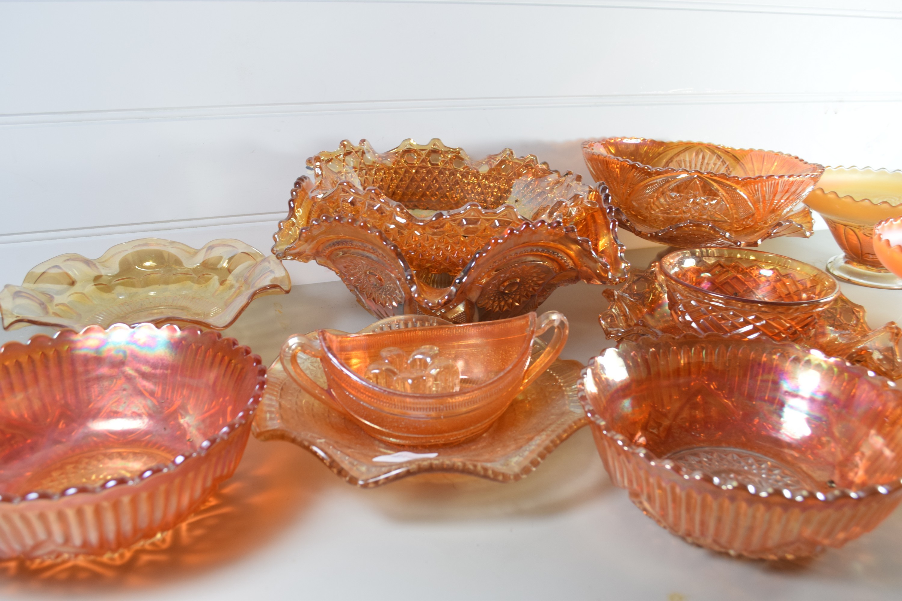 BOX CONTAINING CARNIVAL GLASS, TANGERINE COLOURED WITH FLORAL DESIGNS - Image 2 of 3