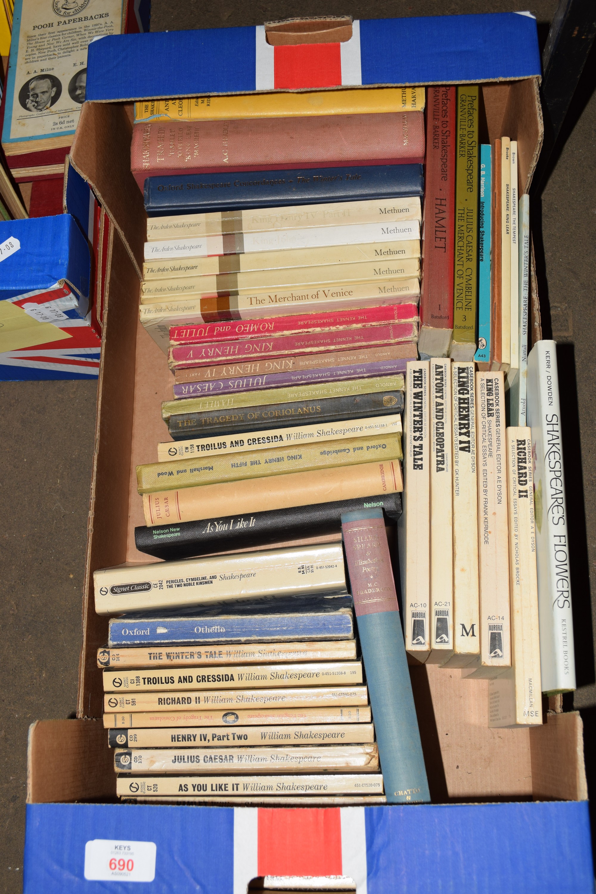 BOX OF PAPERBACKS - CYGNET CLASSICS, ARDEN SHAKESPEARE, KENNET SHAKESPEARE ETC