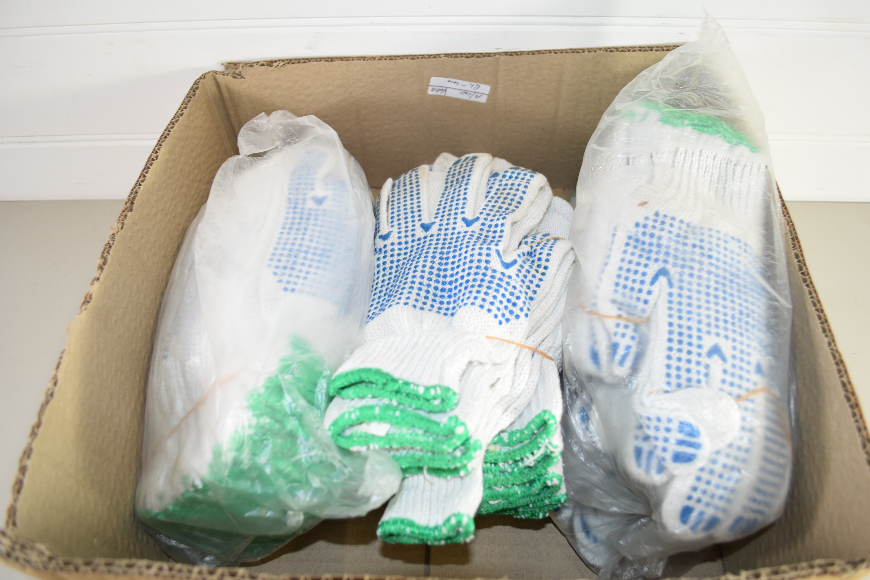 BOX CONTAINING COTTON GLOVES