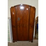 MID 20TH CENTURY MAHOGANY EFFECT UTILITY TYPE SINGLE WARDROBE, WIDTH APPROX 92CM