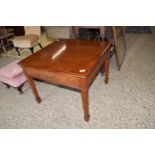 MODERN MAHOGANY EFFECT COFFEE TABLE, APPROX 71CM SQ