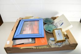 TRAY CONTAINING TWO POTTERY BOWLS FROM KELSY, BRASS CARRIAGE CLOCK ETC