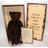 Boxed replica of a Steiff bear made by Steiff for 1907, made in a limited edition of 3000. (Note: