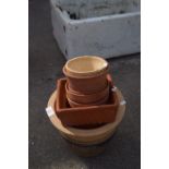 SMALL QUANTITY OF VARIOUS TERRACOTTA POTS