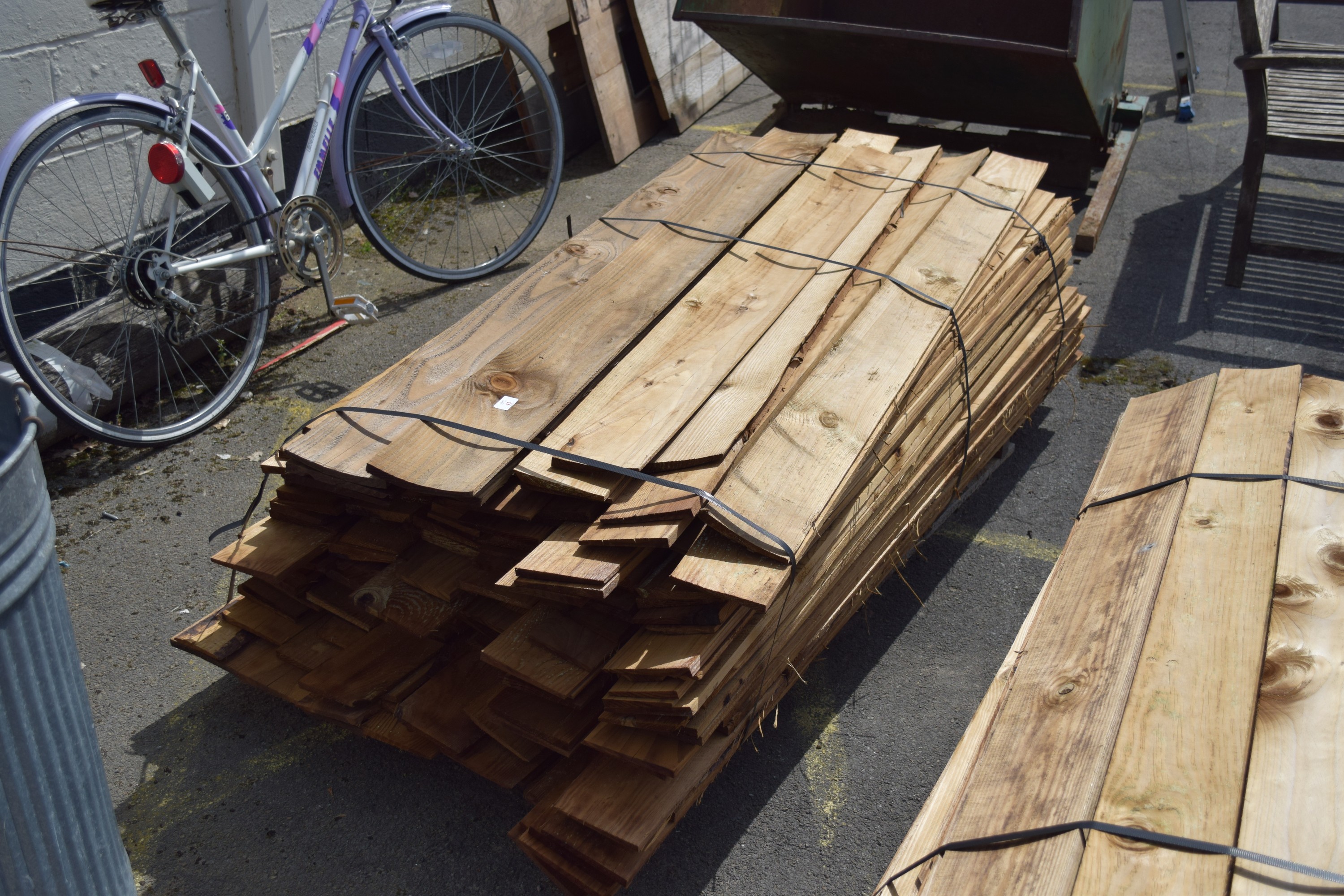 PALLET QUANTITY FEATHER EDGE TIMBER