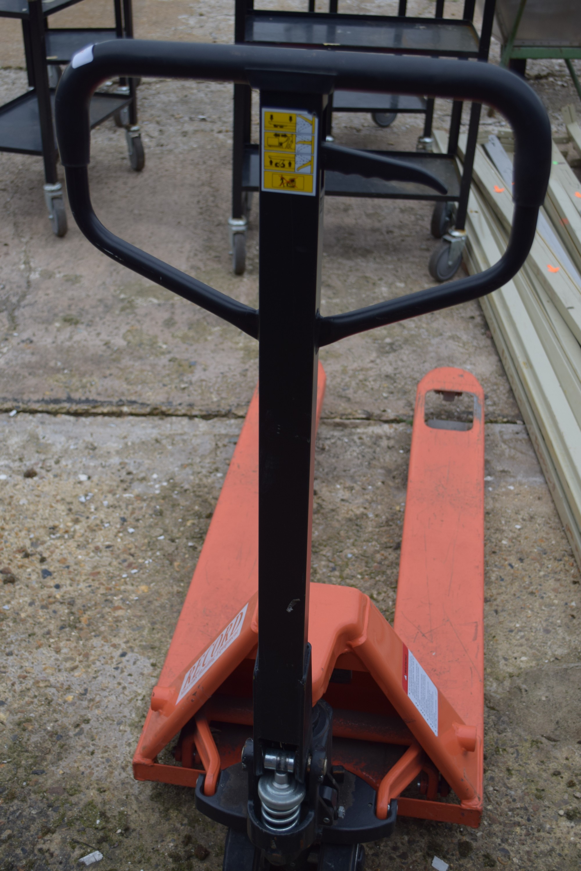 Record pallet truck - Image 2 of 2