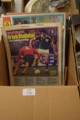 BOX CONTAINING FOOTBALL INTEREST MAGAZINES AND COLLECTORS CARDS