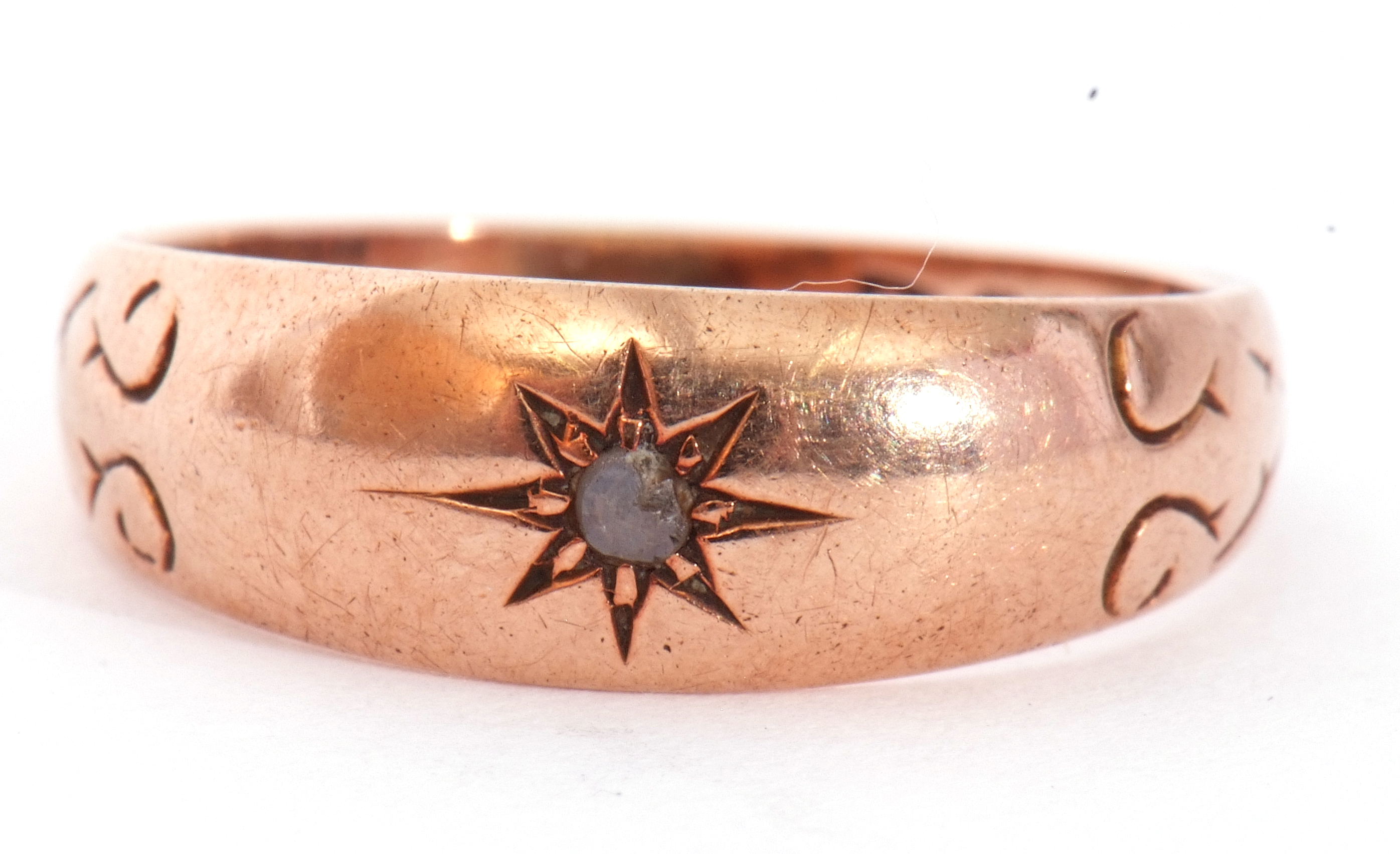 Antique 9ct gold small diamond ring, centring a small single cut diamond in a star engraved - Image 7 of 7