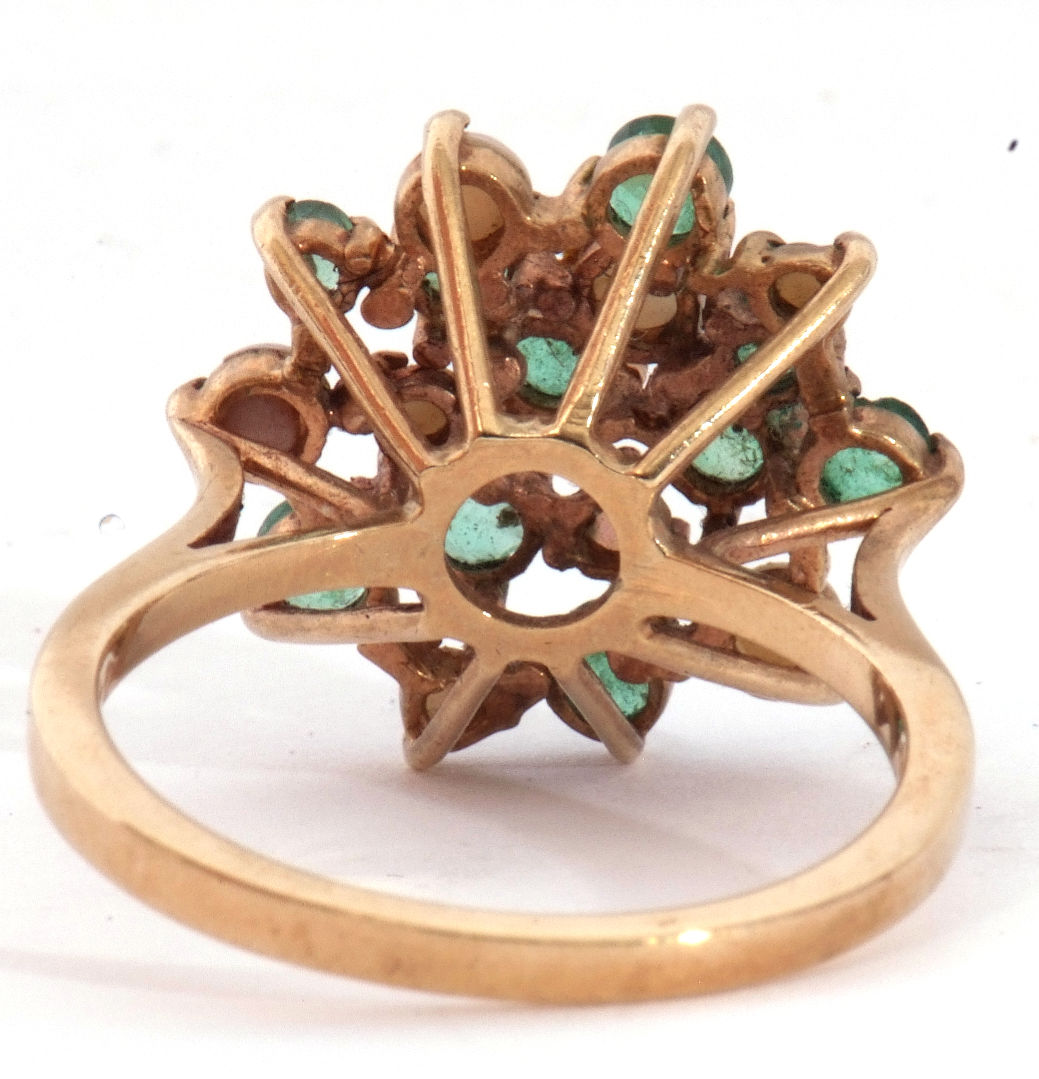 9ct gold emerald and seed pearl cluster ring, a large flowerhead design featuring 10 small round cut - Image 4 of 8