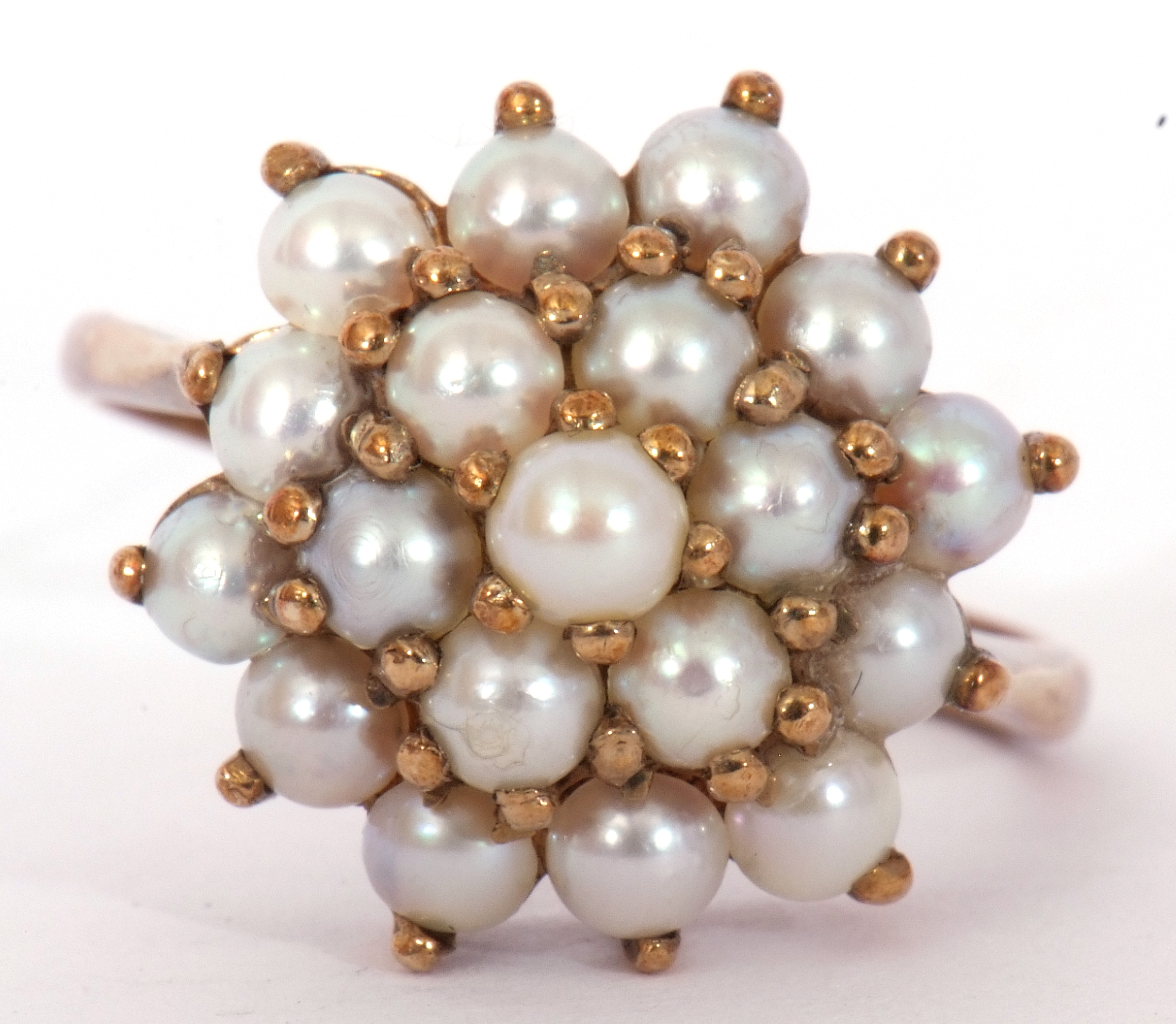 9ct gold and seed pearl cluster ring featuring three tiers of small seed pearls, each individually - Image 6 of 6