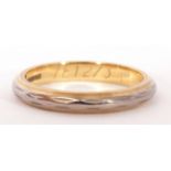 18ct gold two-tone wedding band with a faceted design, size I/J