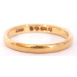 22ct gold wedding ring of plain polished design, 2.5gms, London 1950, size J/K