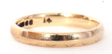 9ct gold wedding ring of plain polished design, 1.6gms, size J