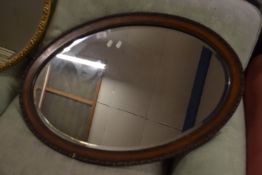 EARLY TO MID 20TH CENTURY WOOD FRAMED OVAL MIRROR, APPROX 82 X 57CM