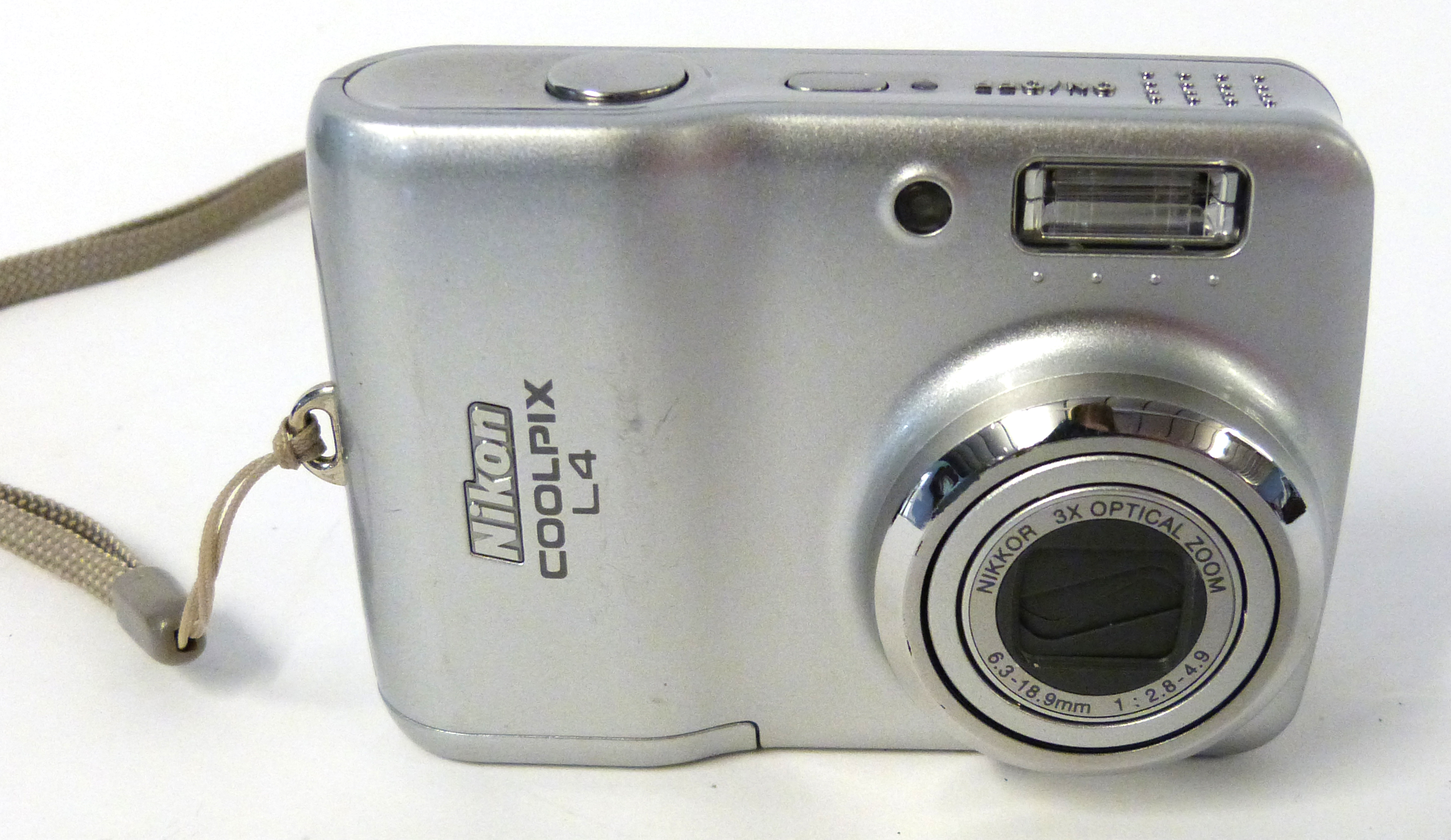 Nikon Coolpix L4 digital camera with case - Image 3 of 4