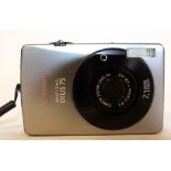 Canon Ixus 75 digital camera with charger