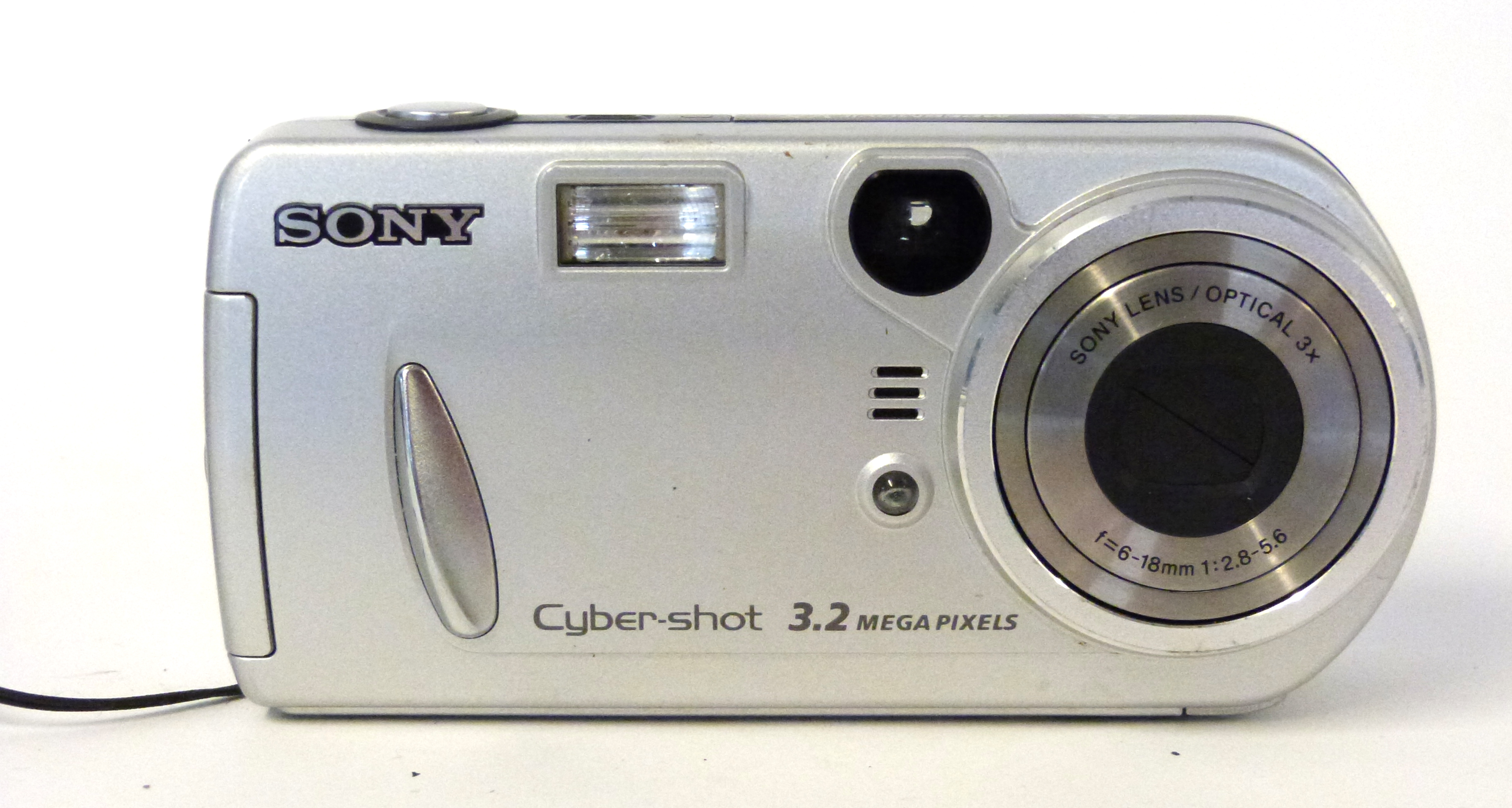 Sony Smart zoom DSC-P72 digital camera with case - Image 2 of 4