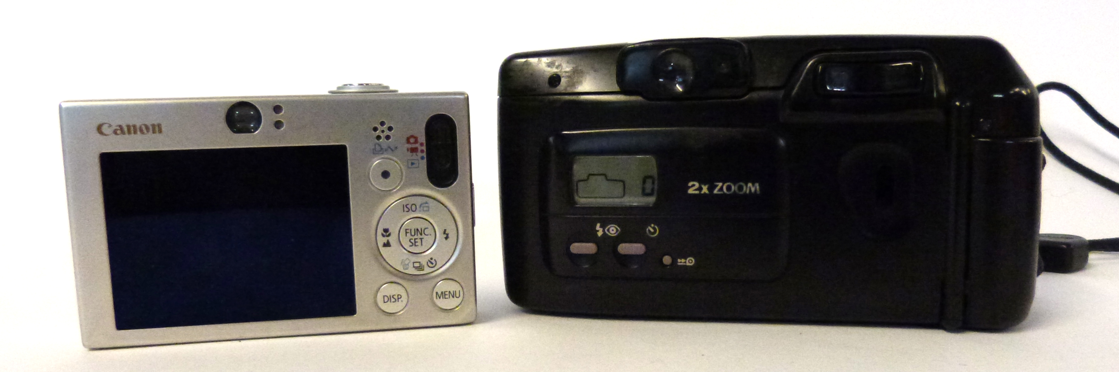 Canon Ixus 70 in box with accessories plus Canon Sureshot 70 zoom in box and accessories - Image 3 of 3