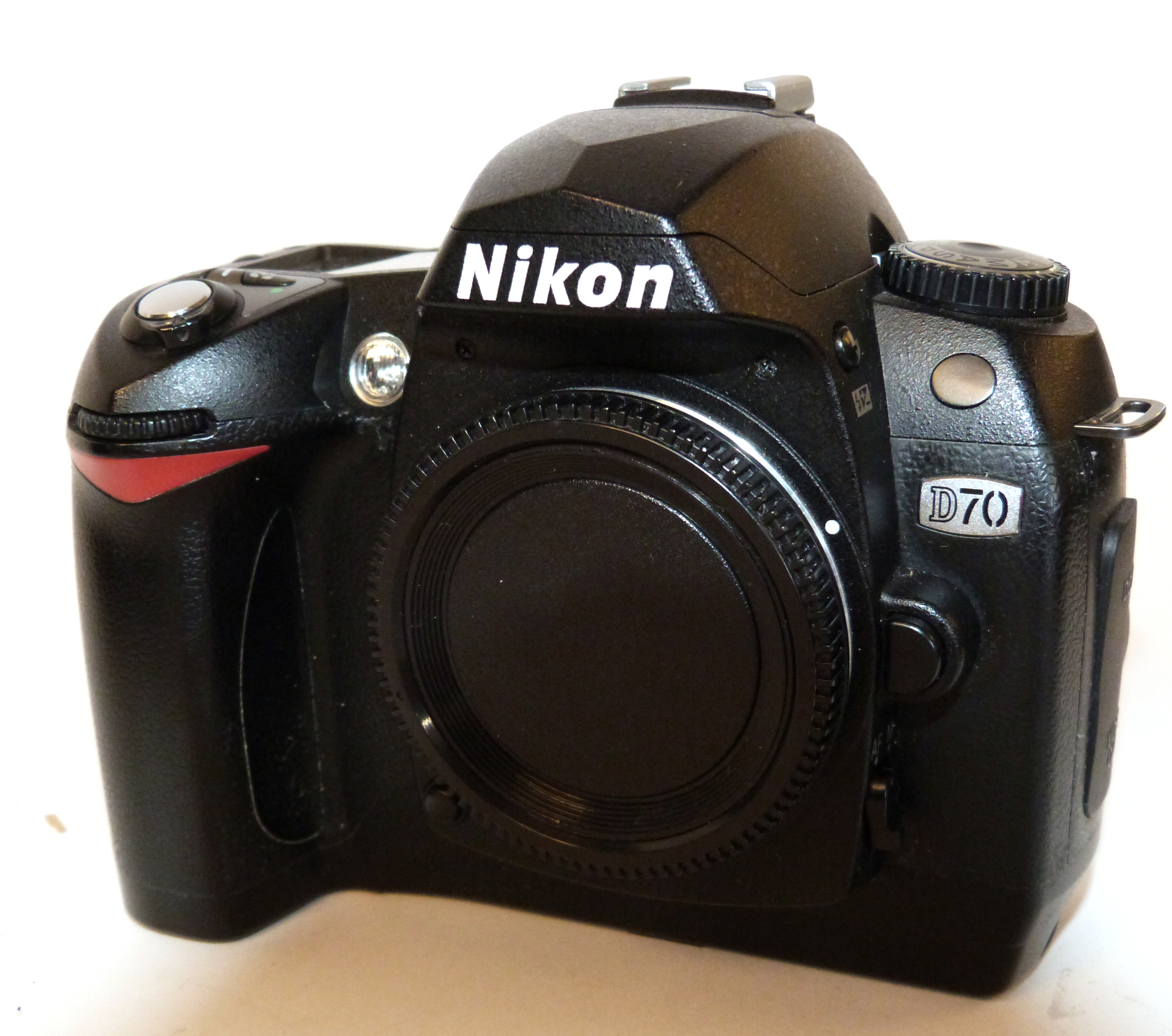 Nikon D70 digital camera together with Nikon AF-S Nikkor 18-70mm lens, charger and fitted case - Image 2 of 6