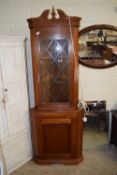 LATE 20TH CENTURY REPRODUCTION CORNER DISPLAY UNIT WITH LEADED GLAZING, WIDTH APPROX 71CM MAX