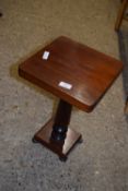 SMALL SQUARE MAHOGANY EFFECT PLANT STAND, APPROX 29CM SQ
