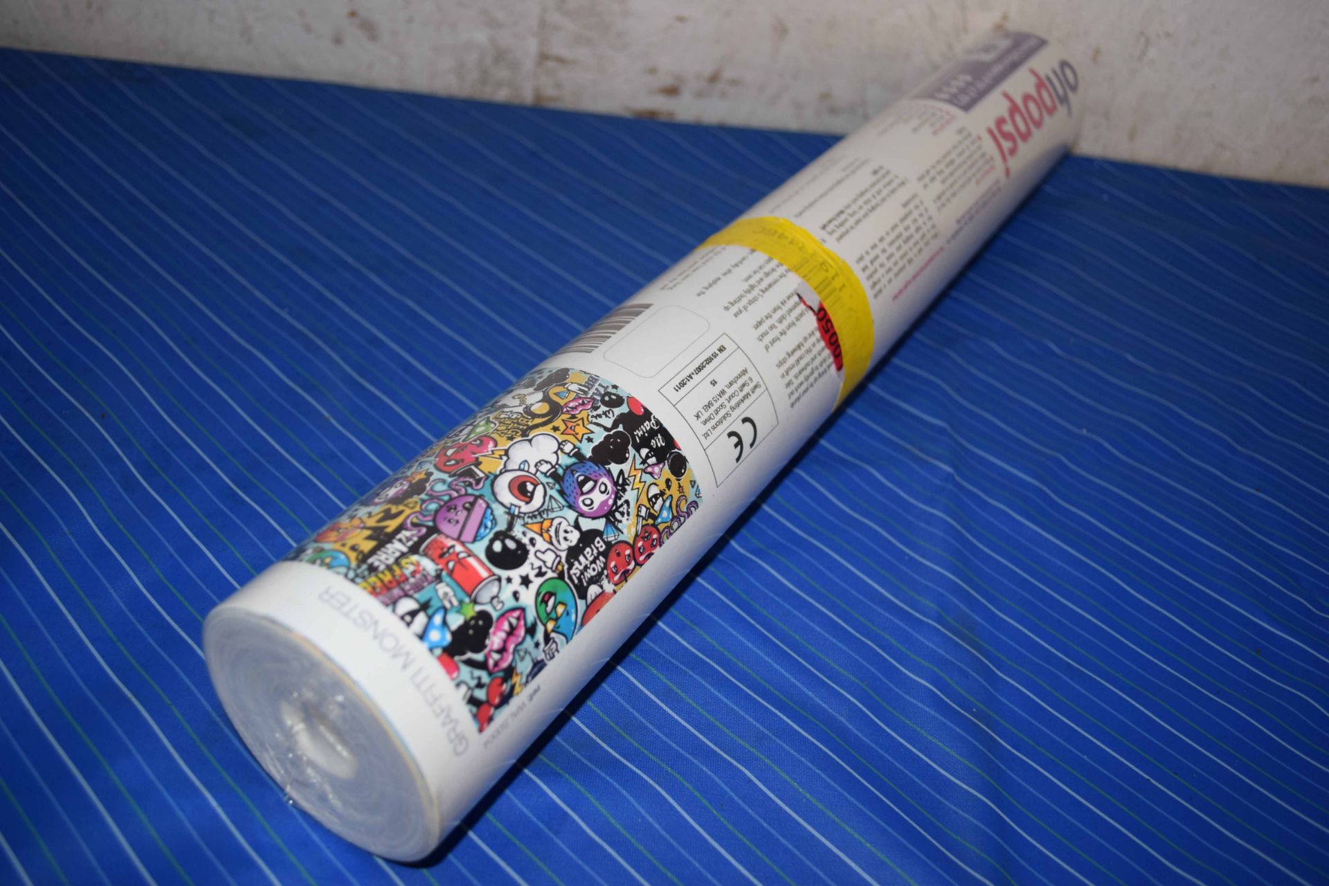 ROLL OF WALLPAPER