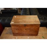 SMALL VINTAGE PINE STORAGE BOX, APPROX 51 X 31CM