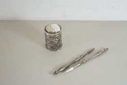 SILVER PEPPERETTE AND TWO BUTTON HOOKS