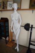 MOULDED FEMALE MANNEQUIN, HEIGHT APPROX 185CM