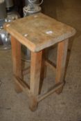 HEAVY JOINTED VINTAGE STOOL, APPROX 35 X 36CM