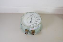 PRESSURE GAUGE