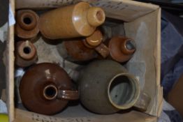 BOX CONTAINING BROWN GLAZED STONEWARE JUGS