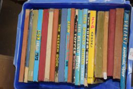 BOX OF MIXED BOOKS - CHILDREN'S ANNUALS