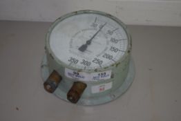 VINTAGE METAL PRESSURE GAUGE