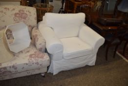 MODERN UPHOLSTERED ARMCHAIR, WIDTH APPROX 105CM