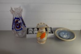 ART DECO JUG AND GLASS VASE WITH RED AND BLUE DESIGN AND A SET OF NAPKIN RINGS