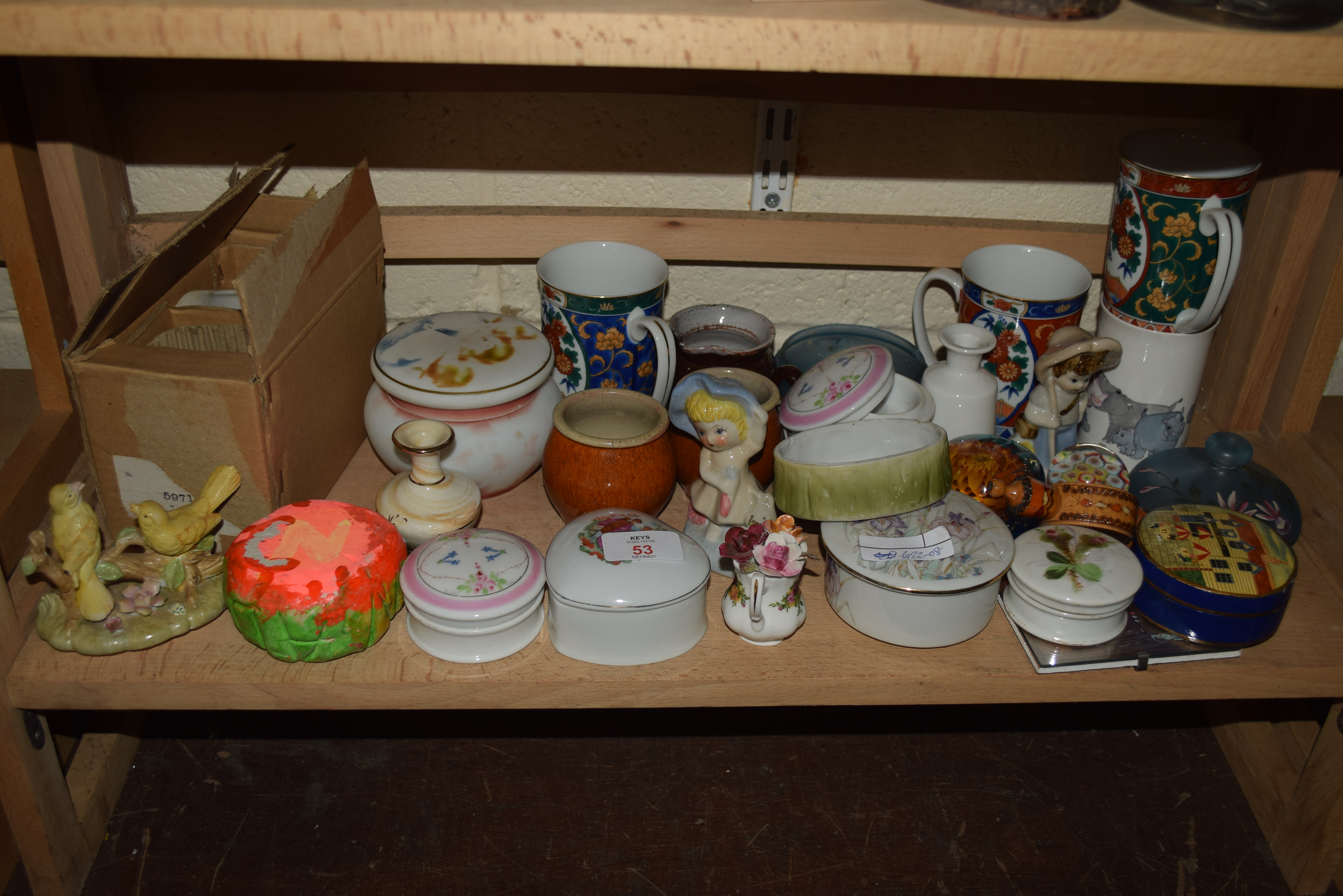 CERAMIC WARES, MUGS, SMALL FIGURES ETC