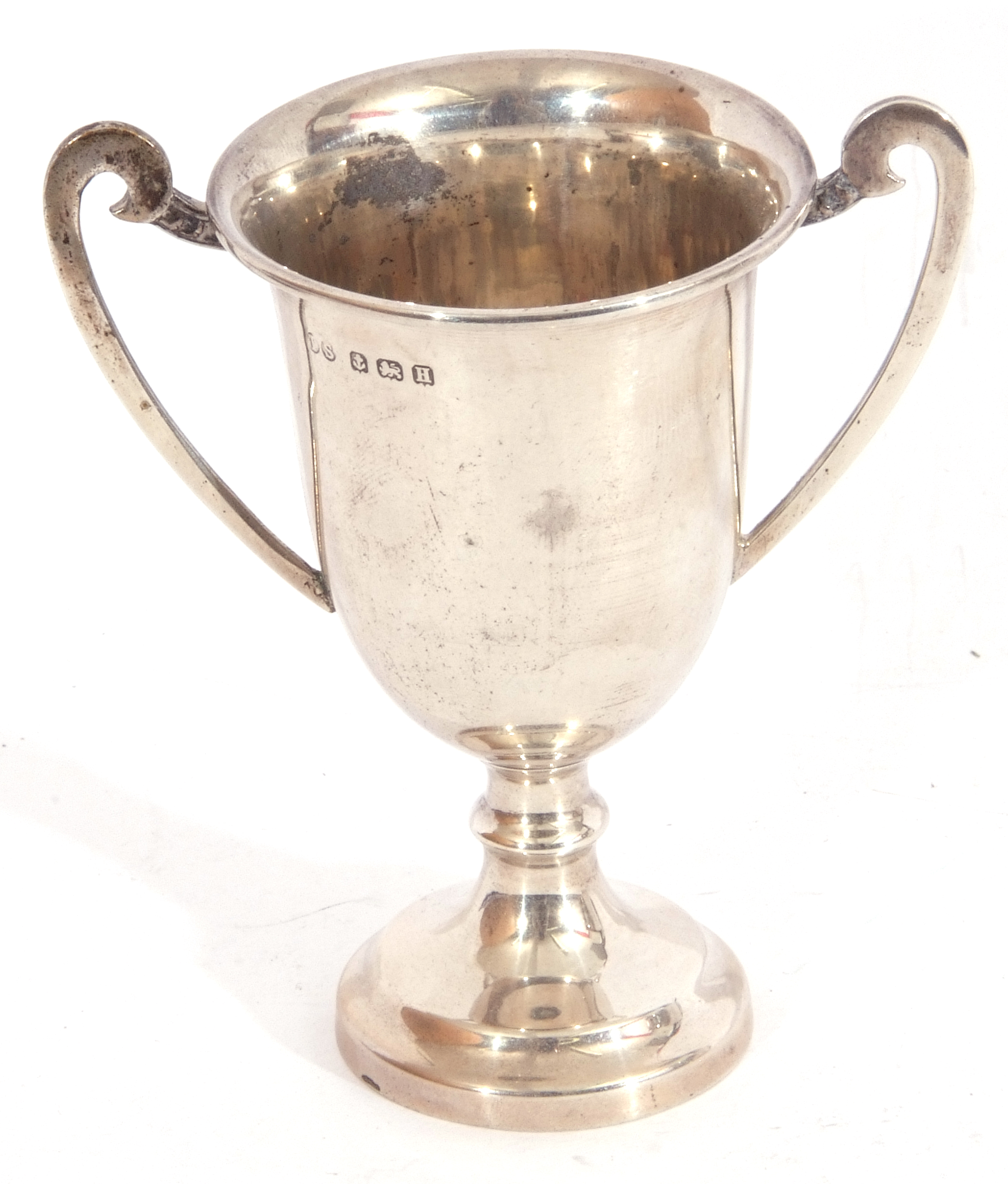 Mixed Lot: George VI silver tankard of tapering cylindrical form, applied reeded C-shaped handle - Image 7 of 7