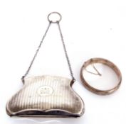 Mixed Lot: George V silver ladies purse of shaped body with lined engine turned decoration,