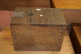 UNUSUAL LOCKING BOX COMPLETE WITH ORIGINAL LOCK, APPROX 45 X 29 X 33CM