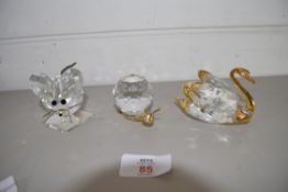 THREE GLASS MODELS OF A SWAN, A MOUSE ETC