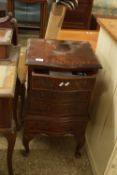 SMALL REPRODUCTION MAHOGANY EFFECT STORAGE CHEST, WIDTH APPROX 40CM