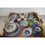 TRAY CONTAINING CERAMICS, VASES, CUPS AND SAUCERS