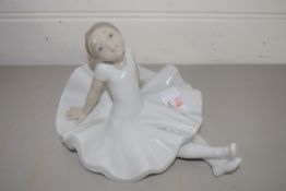 LLADRO FIGURE OF A BALLERINA