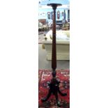 Edwardian mahogany torchere with reeded decoration, height approx 157cm