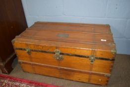 Vintage travelling trunk approx 83cm x 49cm