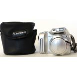 Fujifilm Finepix 2800 zoom with case