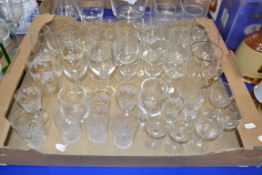 LARGE TRAY OF GLASS WARES